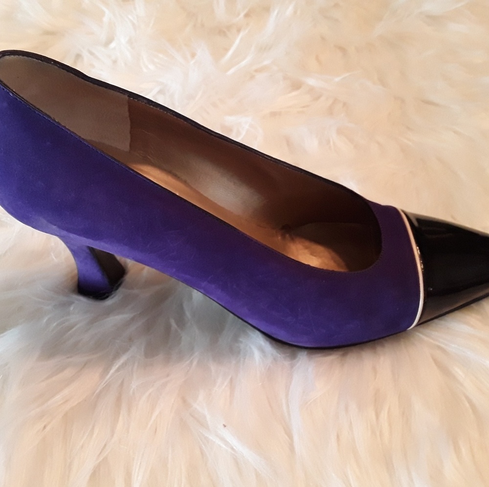 St John Purple Suede Pumps with Black Toe - Picture 5 of 6